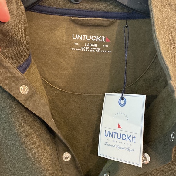 UNTUCKit Parkson Pullover NWT - Picture 4 of 5